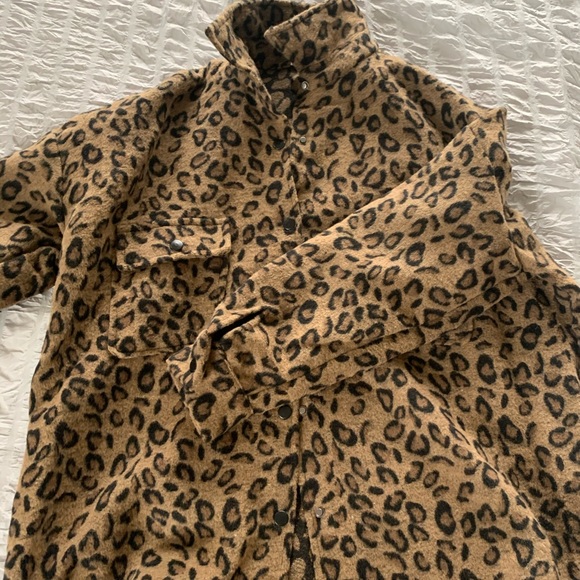 Golly Leopard Print Jacket - Picture 2 of 3